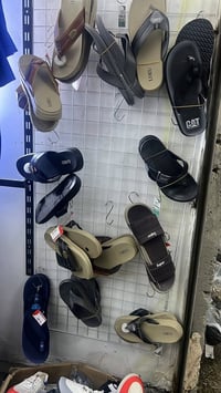 احذية • مقاس٣٥-٤٥ • ١٤٠قطعة