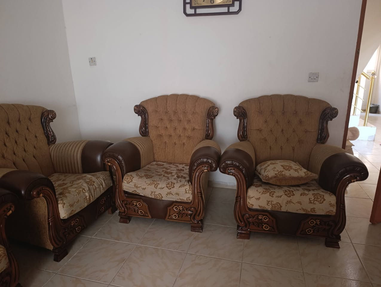 ١٠مقاعد ونضافه مثل الي بصوره السعر ٦٠٠وبي مجال قليل


**إذا كنت صاحب هذا الإعلان وتريد حذفه لأي سبب، رجاءا أرسل رسالة إلى الدعم الفني**