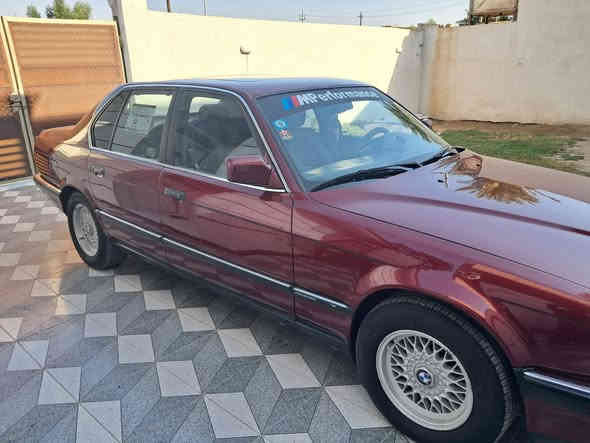 السلام عليكم بي ام ٧٣٠ موديل ٩١رقم انبار باسمي تبريد شغال محرك وكير وتخم تاير وباتري كله جديد بردات خلفية بلادية جاهزه بدون نقص السعر ٦٨ مكاني الانبار ... العامرية .. ***********
