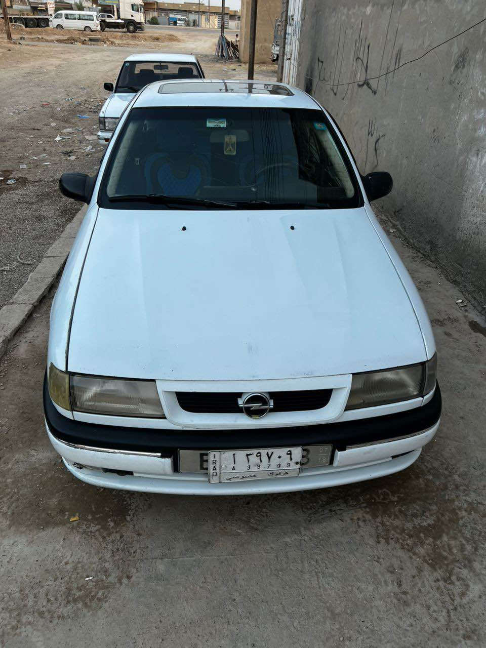 السلام عليكم اوبل فكترا موديل1993 مكينه2000  مجفته جديد رقم كركوك مشروع وطني  باسمي ماعليها اي غرامه سياره كهربائيات كامله وشغاله تخم تاير جديد مابيها اي خياسات دورانات الجاملغ الخلفيه بلاديات مكاني النهروان ***********
*********** بغداد, العراق
