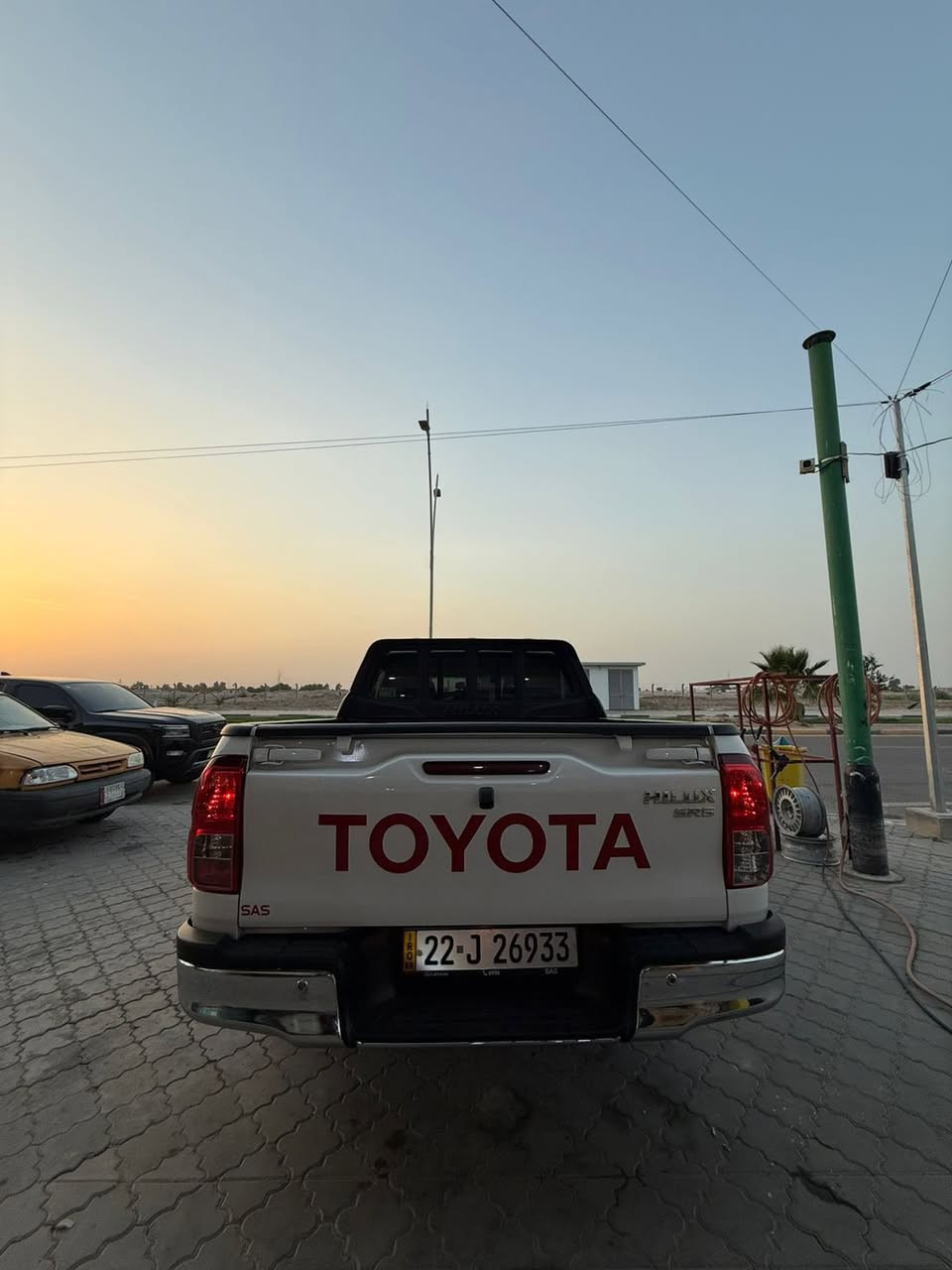 السلام عليكم
اخوتي انه مكلف بالنشر الله يبارك بيكم 
بيكم هايلوكس ناصيه جديده جداً
موديل ٢٠٢٥ فول مواصفات كير اوتماتيك
كفاله عامه من كلشي
مكينه 2700 بانزين  
رقم اربيل تريد وكاله تريد تحويل جاهز
سعرها 290 وبيها مجال 
***********
