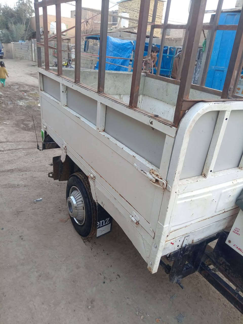 ستوته للبيع موديل 2008 تعمير كله جديد شوف العين كهربائيات كله جديد تانكي جديد يعني تعميره جديده سنويه كارتونيه رقم اسود السعر مليون 300 وبيه مجال قليل ***********
