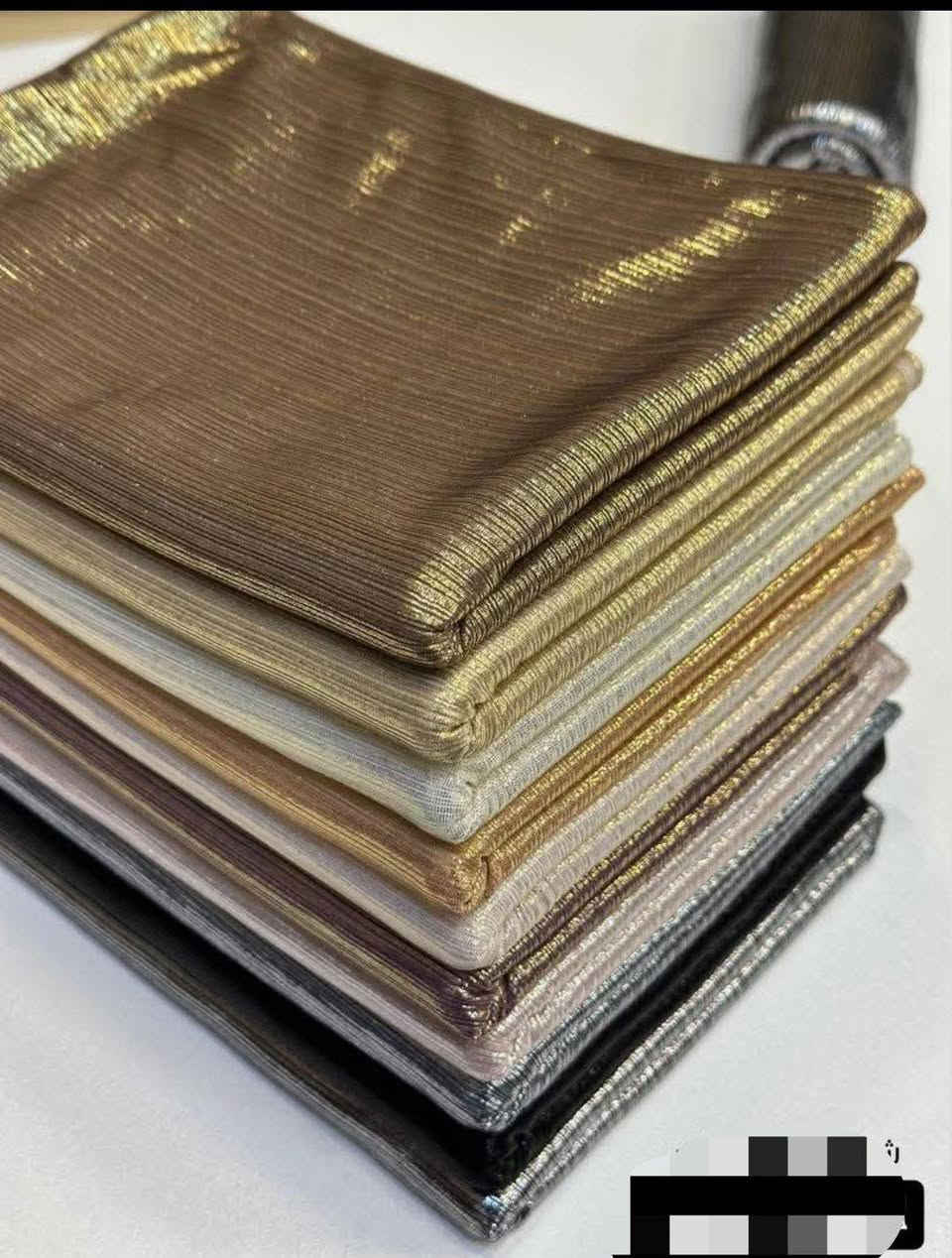 شيلة كاتييرا
فانيلا اماراتي بيها لمعة مميزية 
تنفع للمناسبات


**إذا كنت صاحب هذا الإعلان وتريد حذفه لأي سبب، رجاءا أرسل رسالة إلى الدعم الفني**