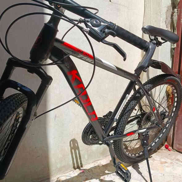 السلام عليكم بايسكل جبلي للبيع
حجم 27
دبل امامي مزيت وكامل
تايراته جدد
گير عگرب كامل بالمكينة مال البايدر
وبالمكينة للتاير الخلفي
جديد بالباكيت ما صار كم شهر من اخذته بالة حاويات
سعره 135 وبي مجال للطيبين مكاني كربلاء حي العامل
*********** هذا رقمي
