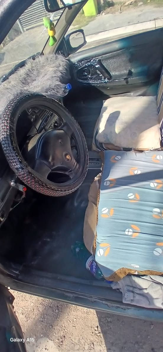 السلام عليكم للبيع سلو مديل 1995 لون زيتوني كير محرك جيد جدا محرك 1600 تبريد نقص غاز تخم تاير  صدر تمام محرك لا تنقيص ولا تبخير صبغ عام للجماليه السعر 30 ورقه وبيها مجال بسيط للإستفسار
***********  رقم صاحب السيارة 

اني مكلف بالنشر
