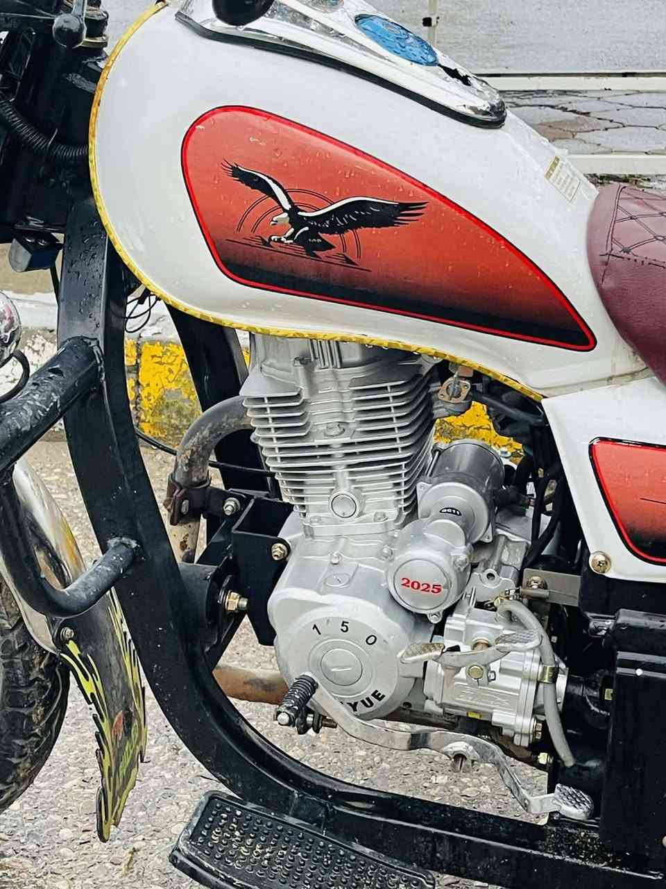 کەریم کابان بۆ فرۆشتن

زۆر جوانە زۆر مزبوتە

هەموو گیانی لەسەر شەریکە ماوە

مالەکە خۆی دیارە وەسفی ناوی

شوێن کەلار

سعری 1900تۆزی معملە

***********
