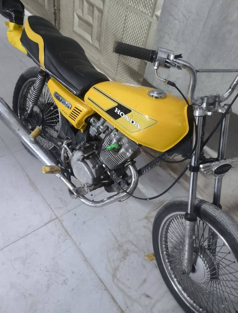 اربعه كير موديل19 سعر300وبيها مجال خاص مفتوح *********** متواجد واتساب
