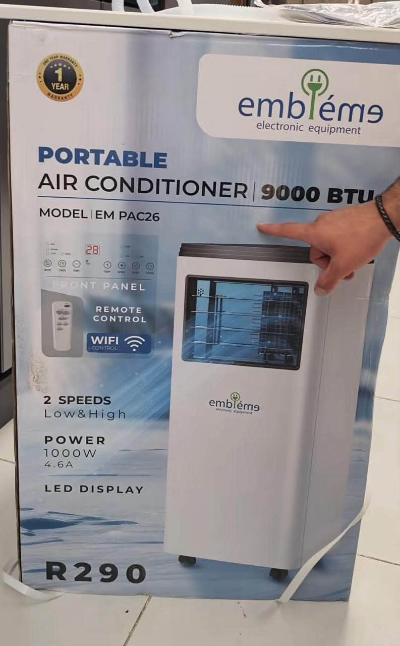 سبلت متنقل Emblème (9000 BTU) الذكي والاقتصادي 📲🌬️

🔹 تبريد حقيقي وقوي: بسعة 9000 BTU (ما يعادل 3/4 طن )

✨ الميزات اللي تخلّي الفرق:
✅ تبريد بقوة 9000 BTU (مناسب للغرف الصغيرة والمتوسطة) (تبريد كمبريسور فعلي)
✅ تحكم ذكي عن بُعد عبر الواي فاي + ريموت كنترول
✅ غاز تبريد صديق للبيئة R290
✅ سرعتان للمروحة (منخفضة - عالية)
✅ شاشة LED رقمية واضحة
✅ خاصية إزالة الرطوبة
✅ تشغيل هادئ جداً
✅ عجلات لسهولة النقل والتوجيه

⚙️ المواصفات:
- القدرة: 1000 واط | 4.6 أمبير وينخفض تدريجياً ليعمل بكفاءة عالية على خط المولد بمعدل اقتصادي
- مدى التبريد: 16-31°C
- تدفق الهواء: 300 م³/ساعة
- طول خرطوم العادم: 1.5 متر
- الأبعاد: 355×330×807 مم
- الوزن: 23.25 كجم

📍 مثالي لـ:
المطبخ | المكتب | غرفة المعيشة | غرفة النوم

📦 يشمل: المكيف + خرطوم العادم + ريموت + دليل الاستخدام

متوفر توصيل لكافة محافظات العراق 🚚🇮🇶

📞 للطلب أو الاستفسار:
واتساب: ‭***********‬ 
او مراسلة الصفحة على الماسنجر
