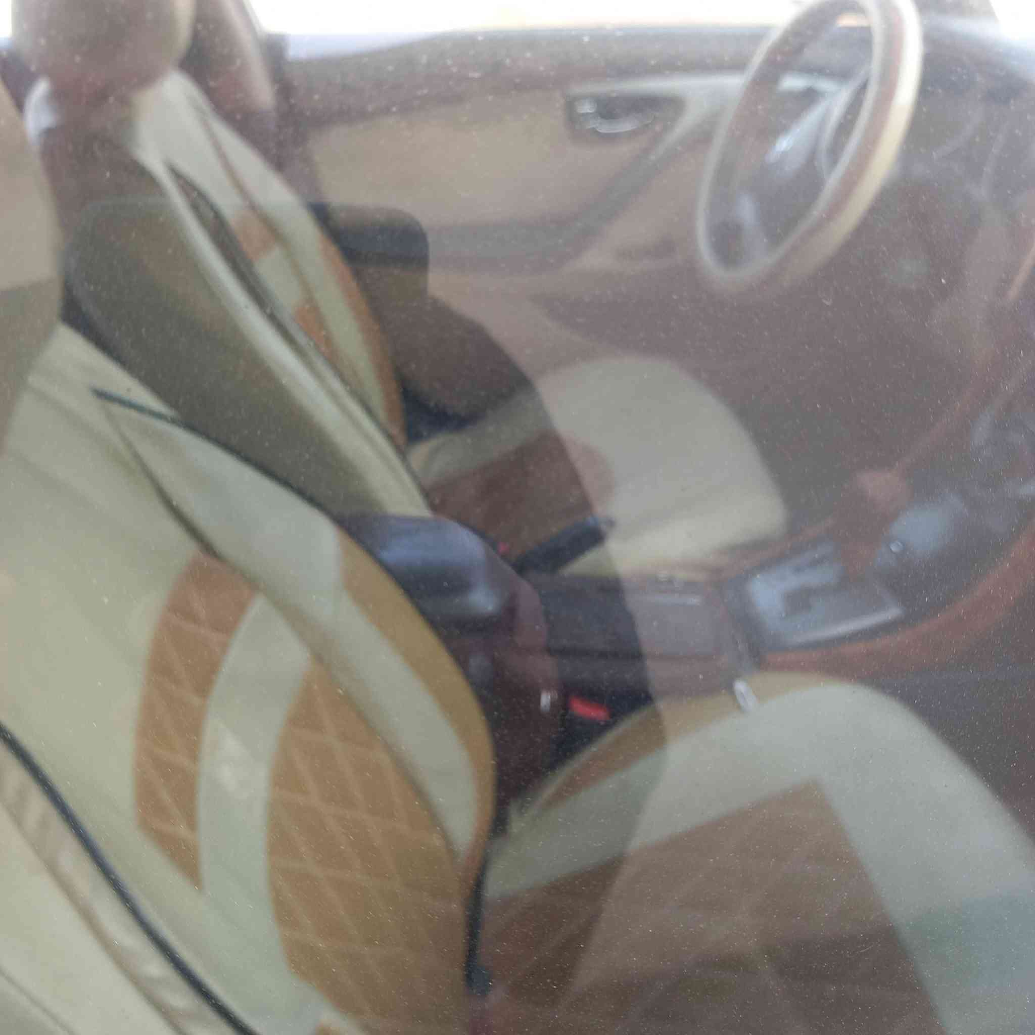 السلام عليكم  سيارة النترا موديل ٢٠١٤ فول مواصفات مكفوله من الضربه واي حادث ماعدى صبغ للتجميل والسياره باسمي تحويل مباشر  انتهاء السنويه ٢٠٢٥/١٢/٢٤   للإستفسار الاتصال على 
***********
***********
