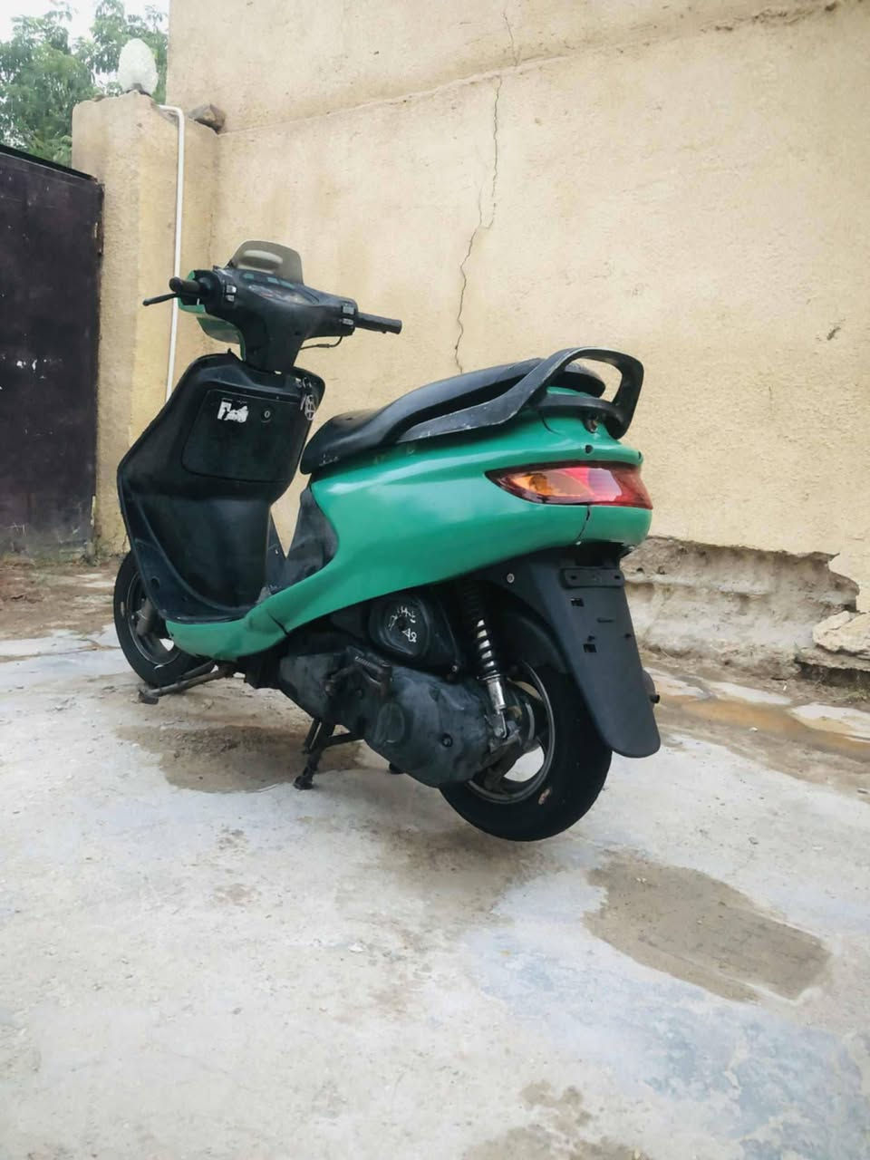 سلام عليكم
دراجه للبيع كامله 
دراجه خير من الله مفتوحه توني مجفتها فول معدل وشلعه كابريته ماكس اصليه دراجه نضيفه حيل 
مكان نجف حيدريه شراي يتوصل وبيه خير ويدلل  ***********
