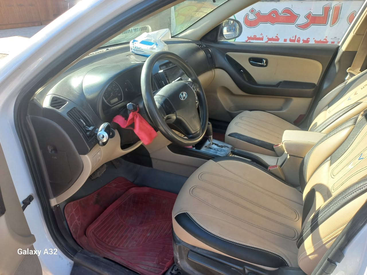 سلام عليكم النتره 2010  سياره وارد امريكي حادثها بس القبق مال جنطه مدينت الصدر قطاع 20 سعر 115 المحرك بي بخار ***********
