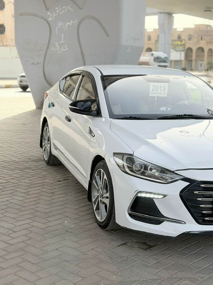 للبيع
لنتره 2019
سوبر وارد خليجي
رقم أربيل دولي بسمي تحويل ثاني يوم
محركً كير شرط 
تخم تاير جديد
تبريد ثلج 
تدفئه نار
محرك 2000
اربع قطع ضرر 
السياره جديده بمعنى الكلمة احلا من الصوره 
مكان السياره تكريت الأستفسار آتصل ع صاحبها
‭0773 011 1600
