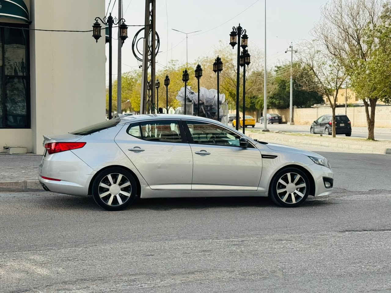 اوبتما مديل مديل 2013 سعر 98 قابل للتفاوض الاستفسار اتصل *********** وارد أمريكي حادثها جاملغ وبنيد بدون دواخل والباقي كفاله عامه مواصفات شاشه كبيره تحكم ستيرن اشاير مرئ قطعتين تبريد مري كهربائي حساسات امامي وخلفي مكينه 2400 مكينه وكير مكفولات حداديه جديده تخم تاير تبريد ثلج ❄️ رقم كربلاء مشروع وطني سنويه ل 29 مكان سياره كربلاء
