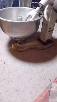 عجانه سعره 65 07708787095 ابو علي