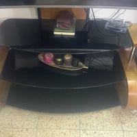 ميز بلازما • ٧٥ • للبيع