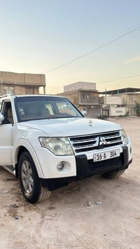 باجيرو • ٢٠٠٩ • مكينة ٣٠٠٠