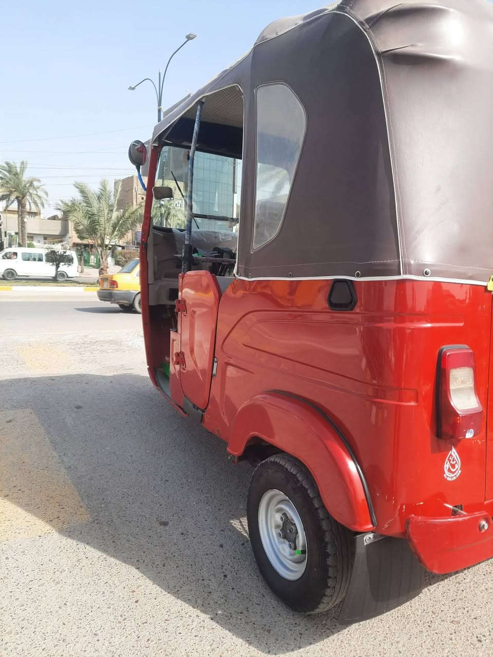 سلام عليكم 22 رقم وسنويه بيهة اربع اصابع بلغد فقط والباقي مكفول كير مكينة اكسل(عنوان بغداد الغزالية)
*********** السعر 6 وبيها مجال
