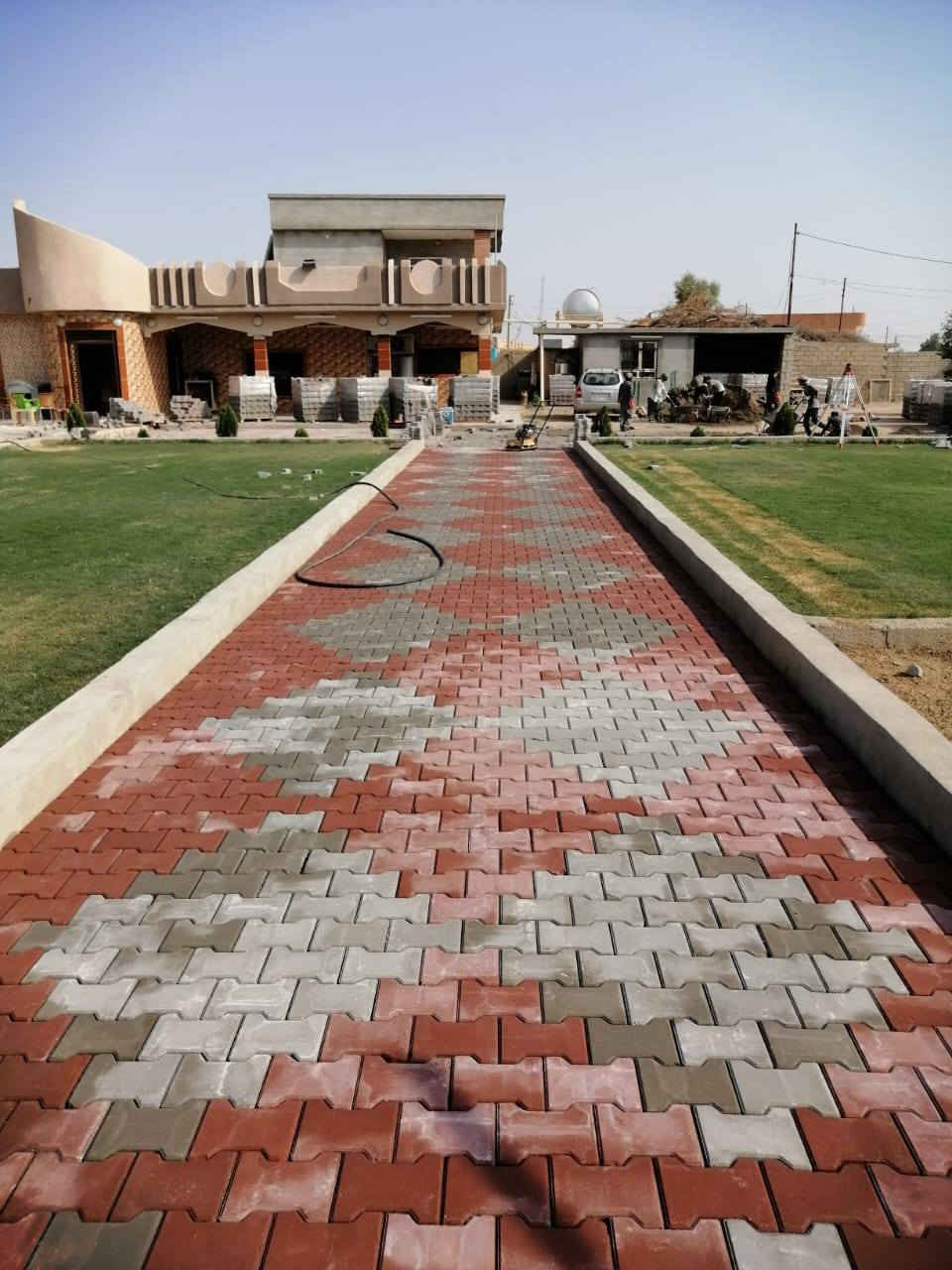 سلام عليكم يتوفر كادر متكامل من بناء الكربستون ولبيهارتون ول ساقية بنواعه متفرغ حالين كادر سريع وبسعار مناسبة +نشتغل حدائق ورصفة ومدارس ومنتزهات ودوائر  ويوجد كرستة وعمل ويوجد عمل للتصال ***********+++++***********
