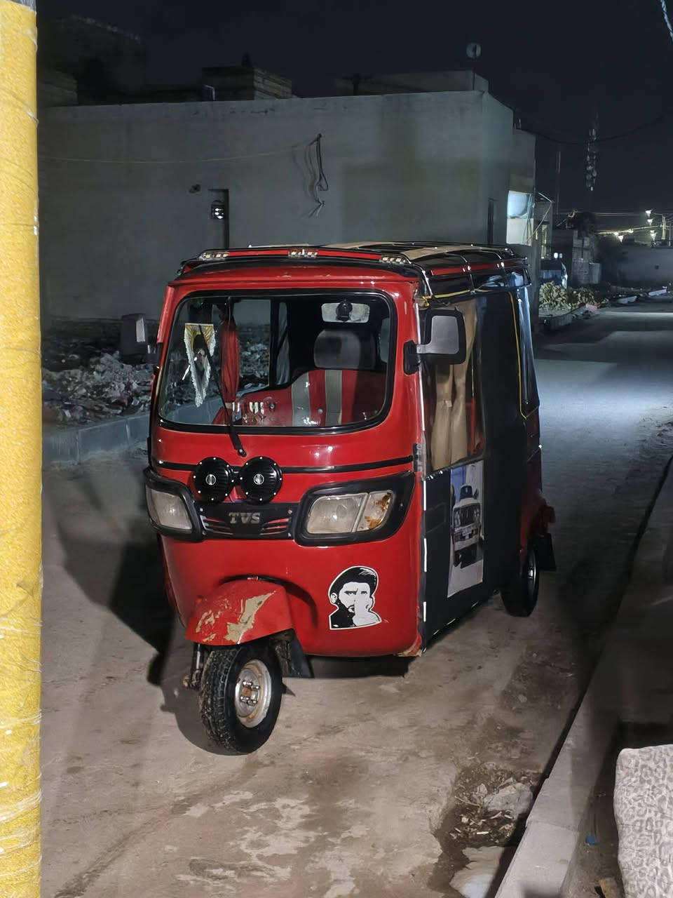 تك تك موديل 20 رقم و سنويه مكينه 25 برغي ما مفتوح دشبول 21 غراض كلها جديده تخم تايرات جدد مضخم جديد السعر 6 مليون و بيها مجال مو شراي اطلع كبل *********** مكاني ناصريه مركز
