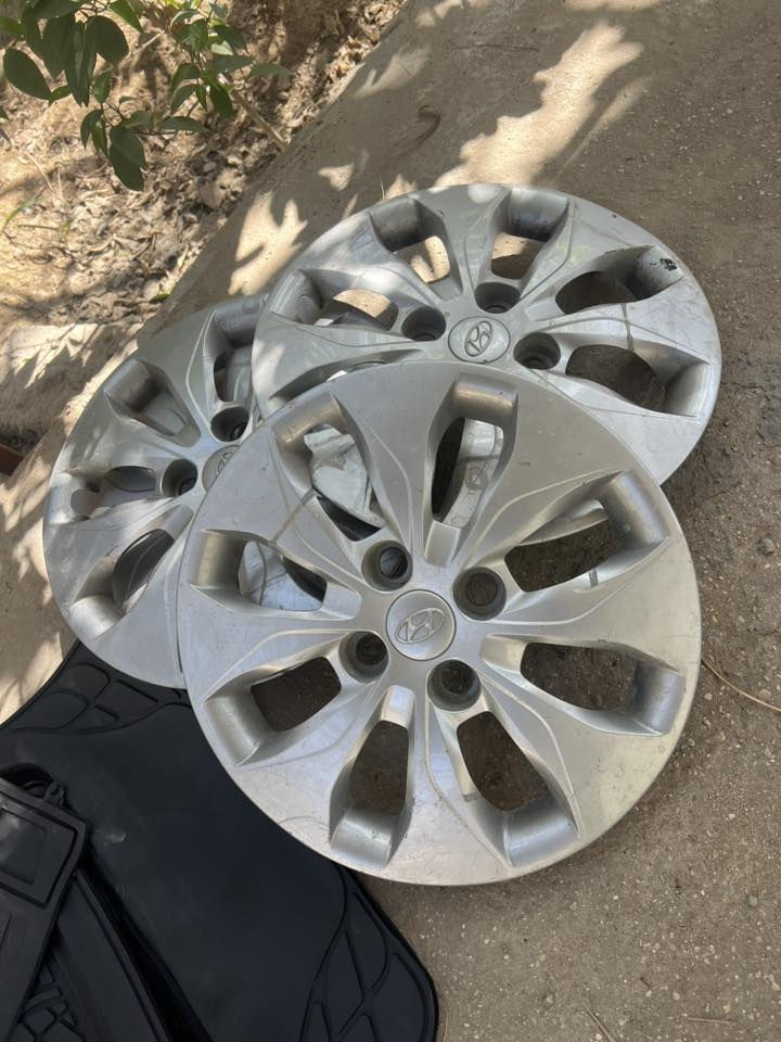 السلام وعليكم
كبات اكسنت + ارضيات جديدة
السعر ب 40 الف 

موقع : بغداد / الدورة
***********
