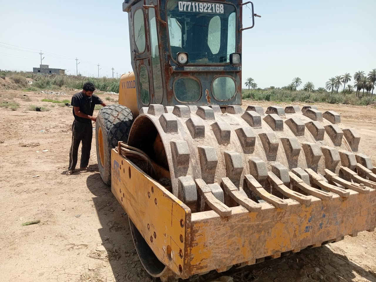 للبيع حادله ظلفيه  رقم بصره الماني محرك كمنز جديد  جاهزه للعمل المكان البصرة الدير /السعر 110 وبيه مجال للشراي ***********//***********
