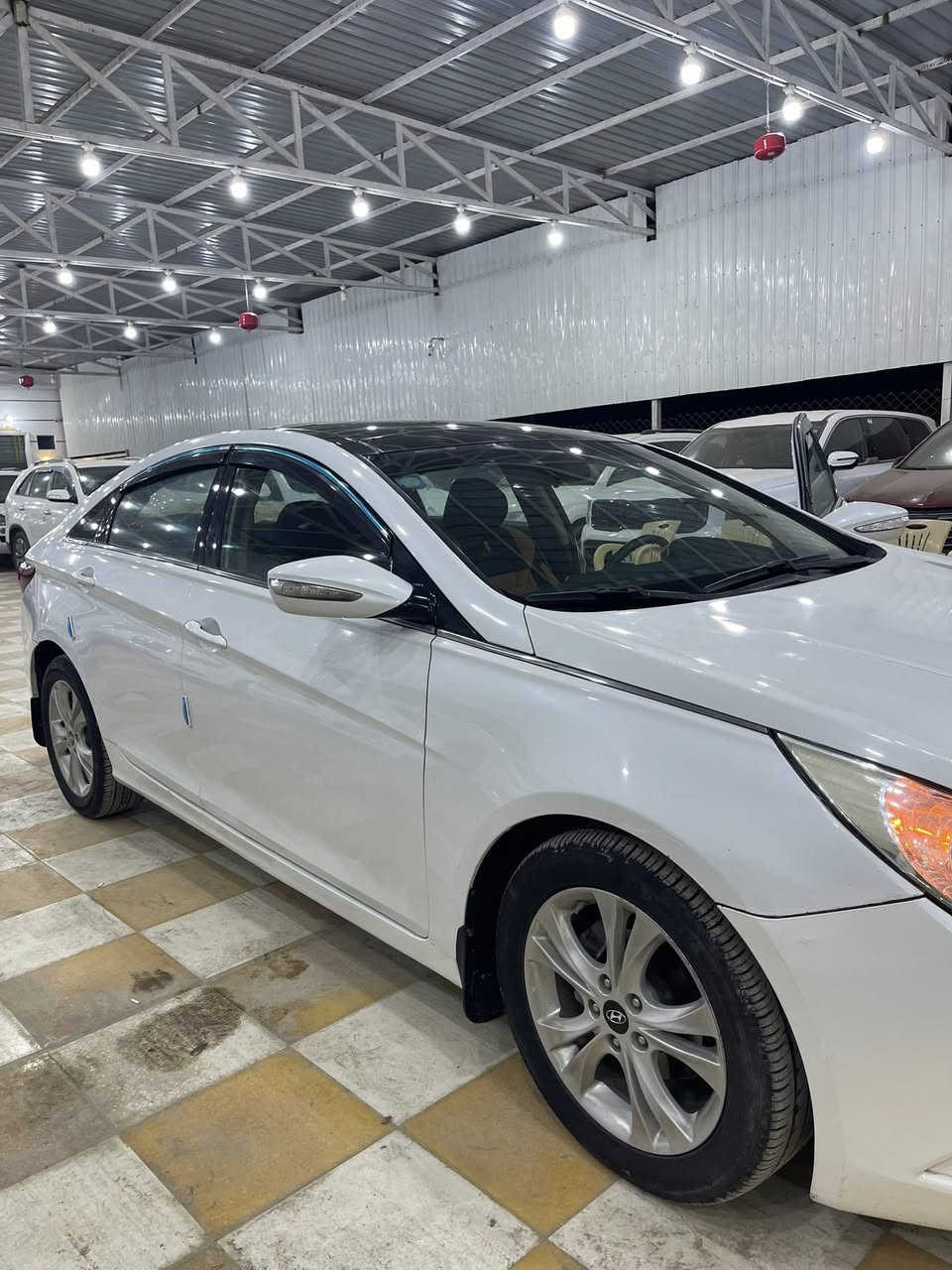 سوناتا 2011 خليجي مكفول كفاله عامه فول مواصفات واحد عل واحد بنوراما مكينه 2400 دوش مامفتوحه مكفوله وكير مكفول تبريد السياره جديده وجاهزه ماشيه 165 الف  رقم بغداد تحويل مباشر السعر 127$ وبيه مجال بسيط بابل الشوملي ***********
