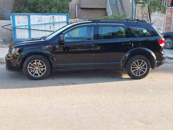 السلام عليكم ..مكلف بالنشر
السلام عليكم 
للبيع  سيارة جورني موديل 2018 محرك 2400 رقم بغداد انكليزي دولي هزة جديدة وسنوية جديدة لغاية سنة 2031 .
السيارة بأسمي شرط التحويل 7 راكب  ثلاث بصمات ( بصمة تشغيل +بصمةأبواب+ بصمةجنطة ) شاشة صغيرة وكامرة - تحكمات ستيرن - وبلوتوث  - ثلاث مخابأ سرية - محرك جديد موديل2020  وكير مكفولات - طخم تايرات جديد  - صدر امامي وخلفي بلادي- السيارة جديدة بلادية على وضع الشركة مكفولة كفالة عامة من التبديل و الصبغ عدا حادثها في امريكا تعديل وصبغ شبر من البنيد فقط جهة السائق 
مكاني بغداد حي اور للاتصال *********** يوجد واتساب 
السعر 150 ورقة
