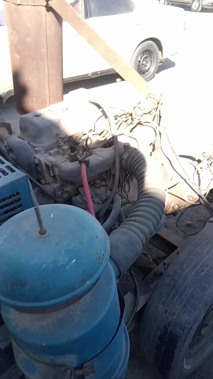 السلام عليكم مولد كيه بسته للبيع 30 كيفي 120 انبير محور دينمو وسلف 24 فولتي يعني باترين يله يشغلنه عطلان يرداله ادمهه لان متروك محرك وراس توليد نضيف عوزه ترتيب مثل محامي نوزلات سلف دينمو جدد مكان ميسان هاتف ***********
