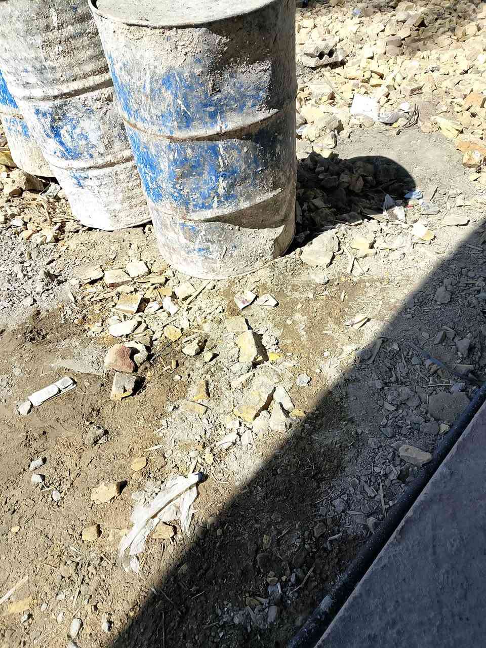 سلام عليكم
بيع شلع
مولدات 5 وحده 12 امبير و ربعه 9 امبير 
وبرميل مي بلاستك عدد7 +برميل حديد 10 
سعر 600 وبيهن مجال 
مكاني بابل شارع 80 
رقم ***********
