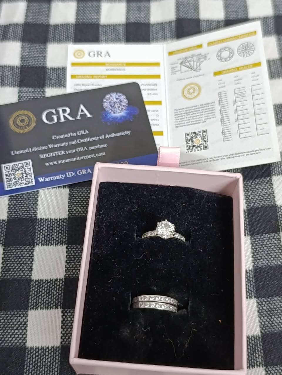 السلام وعليكم تخم 3 قطع مختوم s925 اعلى سعر ابيع


**إذا كنت صاحب هذا الإعلان وتريد حذفه لأي سبب، رجاءا أرسل رسالة إلى الدعم الفني**