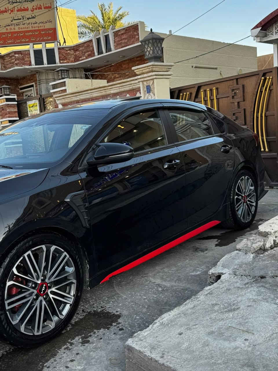 كيا فورتي GT موديل 2022
Kia Forte GT 2022

🌍 المدينة –  بغداد -  بسمايه 
رقم الهاتف :*********** 
.  🛣️  المسافة المقطوعة    -99 الف    كيلو
------------------------------------------------------------ 
✅ المواصفات :

كيا فورتي GT موديل 2022
🇺🇸 وارد أمريكي
ماشية 99 ألف كيلو

✅ محرك 1600 تيربو
✅ 4 سلندر قوة وعزم ممتاز
✅ GT فول مواصفات
✅ جير أوتوماتيك رياضي
✅ تشغيل بصمة
✅ دخول ذكي
✅ شاشة كبيرة حديثة
✅ كاميرا خلفية
✅ Bluetooth
✅ Apple CarPlay + Android Auto
✅ تحكم ستيرن
✅ تحكم صوت من المقود
✅ مثبت سرعة
✅ إنارة LED
✅ كشافات ضباب
✅ سنسرات أمامية وخلفية
✅ فتحة سقف
✅ تبريد قوي جداً
✅ مقاعد جلد رياضية
✅ ديكور داخلي رياضي وفخم
✅ رنكات GT أصلية
✅ نظام ECO لتوفير الوقود
✅ ABS + نظام توازن
✅ مانع انزلاق
✅ وسائد هوائية متعددة
✅ ثبات عالي بالطريق
✅ سيارة مرتبة جداً وما تحتاج أي صرف
📍ملاحظات السيارة:
حادث جاملغ خلفي و جاملغ امامي
السعر 132
