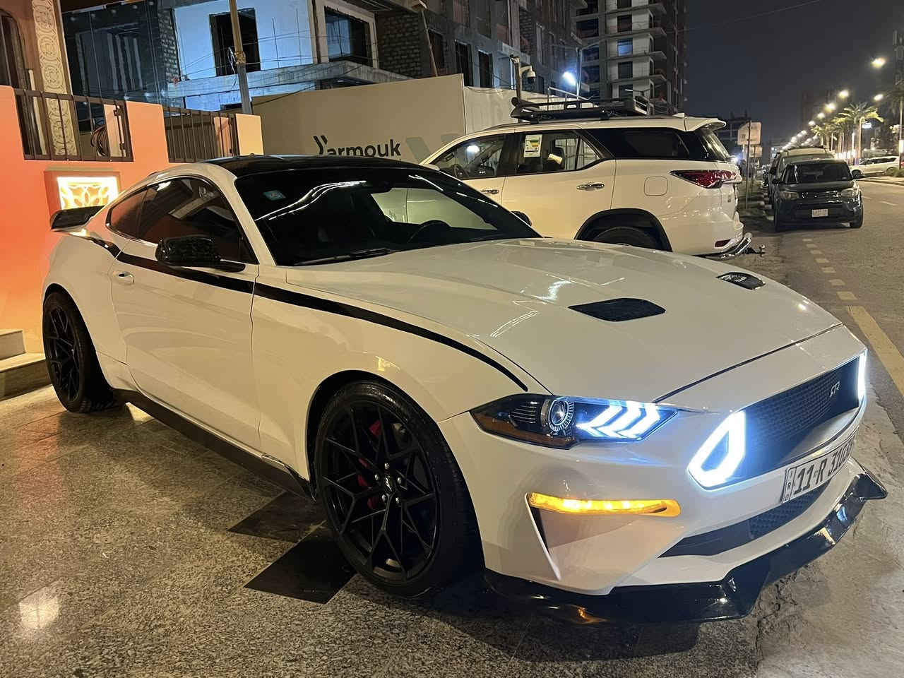 موستنك ٢٠٢٢ GT 5.O
V8 / 5.0
ماشيه 32 الف  mi 
سياره كلش جديده مابيه نقص
نقطة عمياء
رادار أمامي
تحديد مسار
كشنات جلد 
تدفئه تبريد 
الد متغير 
عليه كت RTR بل كامل
كزوز كورسه
كير ١٠ نمر 
   عارضه 185 وبيهه مجال
 حادث جاملغ بنيد 
رقم بغداد بأسمي 
مكان السياره بغداد 
رقم التلفون 
***********
