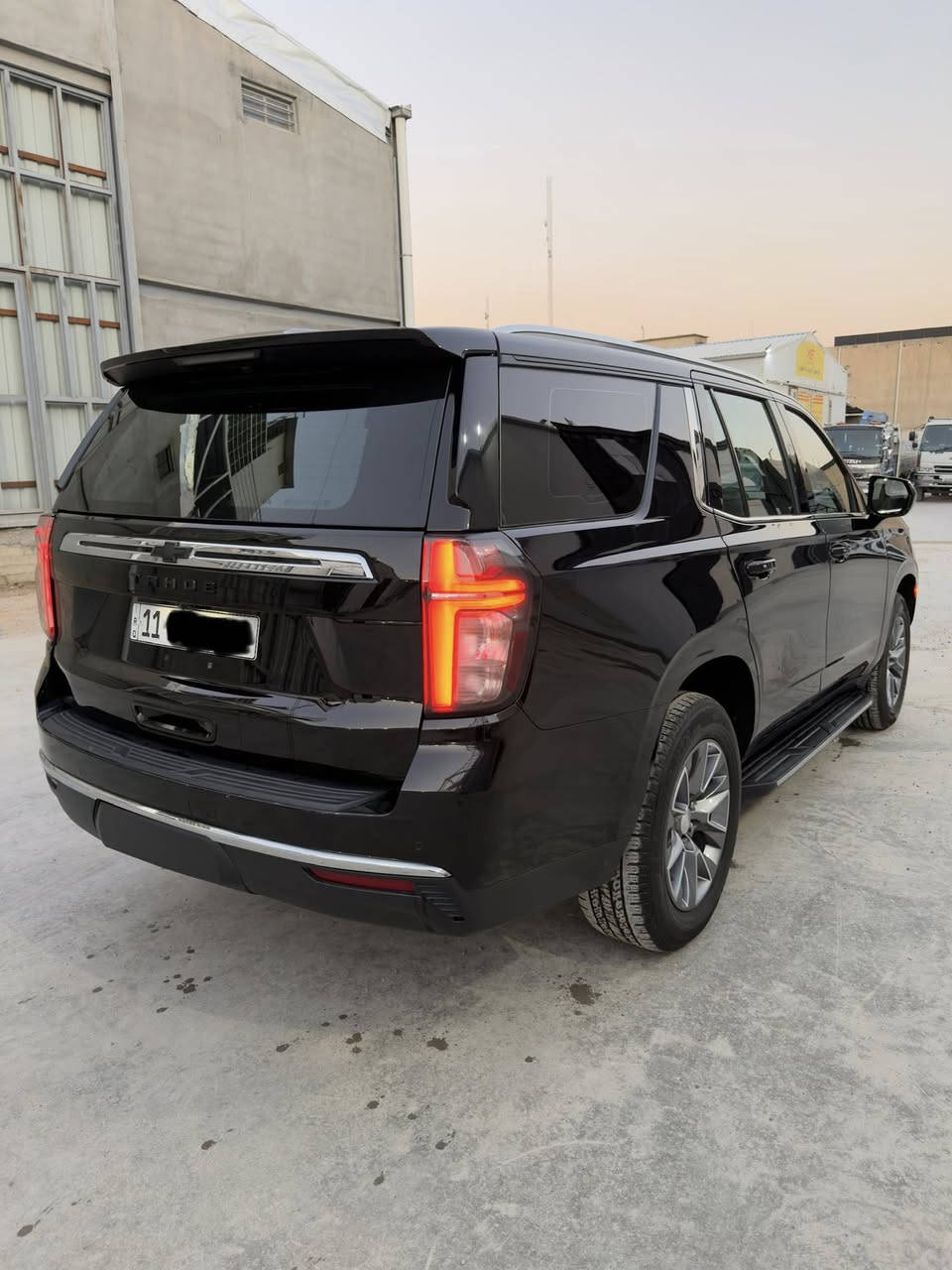 السلام عليكم
تاهو  ‏ LT خليجي موديل 2022
كفالة عامة
.المواصفات 
.بانوراما 
.بصمة ابواب 
ماشية 88 الف كيلو
.تشغيل عن بعد 
.تحكم ستيرن 
.رادارات 
.تحديد مسار 
.قيادة ذاتيه 
.كامرا خلفية
.كشنات امامية  كهرباء 
.شاشة كبيرة
.لد امامي 
.لايت زنون 
.3 قطع تبريد 
.7راكب 
.نقطة عمياء 
.صاجات 
.شاحن موبايل لاسلكي 
.سستم صوت سماعات ٣٥ سماعة
.صندوك كهرباء 
.حساسات امامية + خلفية 
.ثلاجة
السعر 480$ 
مكان السيارة بغداد زيونة
اي استفسار ***********
