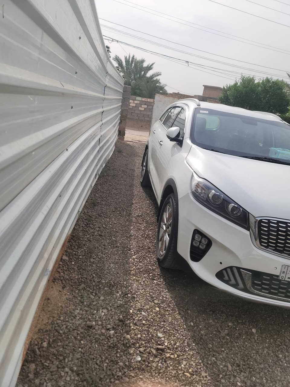 سورنتو ١٨ خليجي للبيع عداد المسافه ١٧٩ السونار مرفق مع المنشور المكان بغداد أبو غريب السعر١٩٥ وبي مجال 
***********
