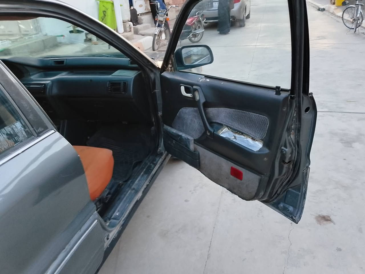 مسبوشي كلنت البيع سياره حلوه ومرتبه زوج تاير امامي جديد صبغ عام جاملغ خلفي بيه ضربه ومصلح غير هاي مابيه شي محرك كير كامله صدره حلو مابيه شي بس يرادله دبل خلفي  مكان السياره ديالى السعديه *********** موديل 92 سنويه ماصاقطه صاحبه موجود يحول سعر السياره35بيه مجال قليل رقم السياره كركوك
