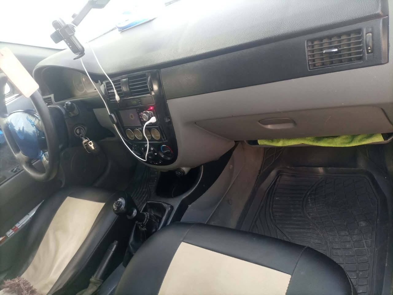 سياره للبيع 2005 كير عادي تبريد حداديه جديده الف ما تصرف عليها مكانها بغداد المحموديه رقم بابل جديد بسمي سعر ب58 وبيها مجال ***********
***********
