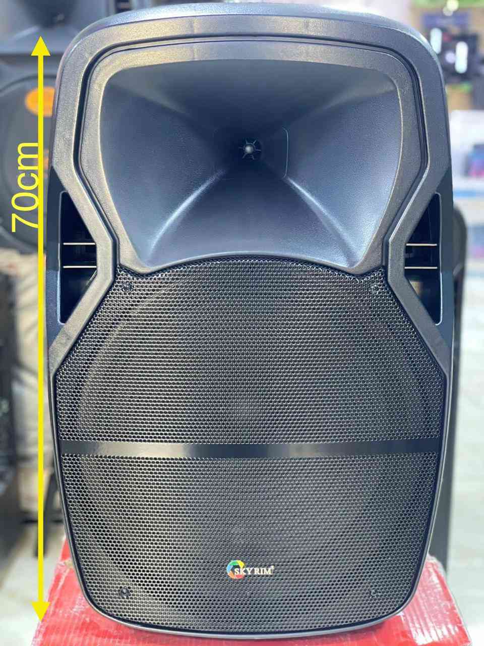 عرض قوي
سبيكرات_15_انج قالب كبير. 

صوت قوي جداً ..

مايك وايرلس .. 

وايركهرباء ومحولة شحن..

6 فوليوم تحكم بالصوت 

مناسب جداً للمدارس وللأيجارات..

سعر الجملة ممتاز / واسط النعمانية للاستفسار ***********
