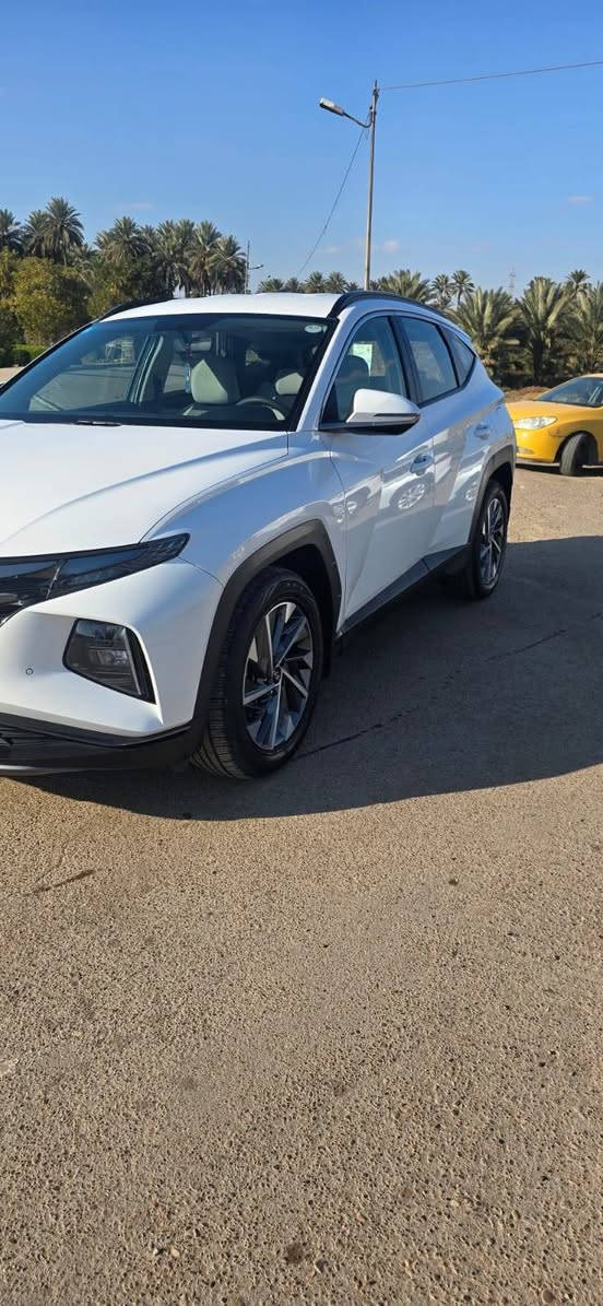 السلام عليكم
اخوان اني مكلف بالنشر الرجاء الاتصال على الرقم الموجود في الاعلان  ب صاحب السيارة اني مجرد ناشر المنشور... والرجاء عدم الدخول على الخاص فقط اتصال بصاحب السيارة... 
للبيع فقط بدون مرواس هيونداي توسان موديل ٢٠٢٤ خليجي شركة...
مكفوله من حادث بيها شخط بسيط الجاملغ الخلفي الأيمن...
السيارة ماشيه ٩٠ الف كم...
السيارة فول مواصفات عدا َ البانوروما...
السعر المطلوب ٢٠٠ ورقه وبيها مجال بسيط بعد الفحص والاقتناع من الطرفين...
السيارة متواجدة في بغداد جانب الكرخ منطقه شاطئ التاجي بالقرب من جسر المثنى
ملاحظة ///
السونار مرفق مع الصور وشرط البيع تسوي سونار... 

الاتصال على الرقم

***********
اخوان اني مكلف بالنشر... بغداد, العراق
