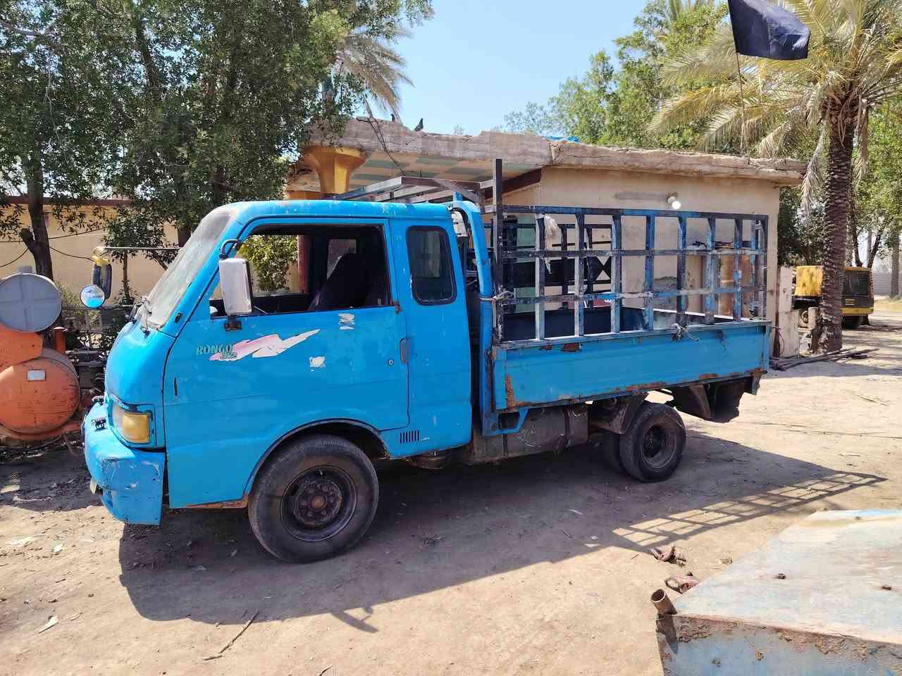 السلام عليكم كيه بنكو موديل 95 كير محرك شاصي شرط  جديد رقم انبار الماني مشروع وطني سنويه 28 بسمي شرط التحويل
 السعر ٣٨وبيه مجال حك الجيه
*********** عنوان بغداد تقاطع النهروان
