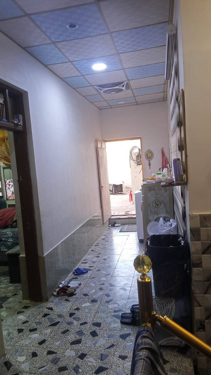 دار للبيع طابق ونصف150م حي الجامعة قرب مستوصف الجامعة 
يحتوي على غرفه وصاله ومطبخ واستقبال وصحيات داخلية وخارجيه وكراج للبيت والطابق الثاني يحتوي على غرفتين نوم وصاله وصحيات 

_العنوان المكتب  /النجف الاشرف _حي العدالة _شارع المستوصف 
 
نستقبل جميع العروض التجارية في كافه احياء النجف اداره مكتب الميار للعقار 

🟨للاستفسار الاتصال على الرقم التالي او مراسلة الصفحة 
 
📞 عباس الجنابي ***********
