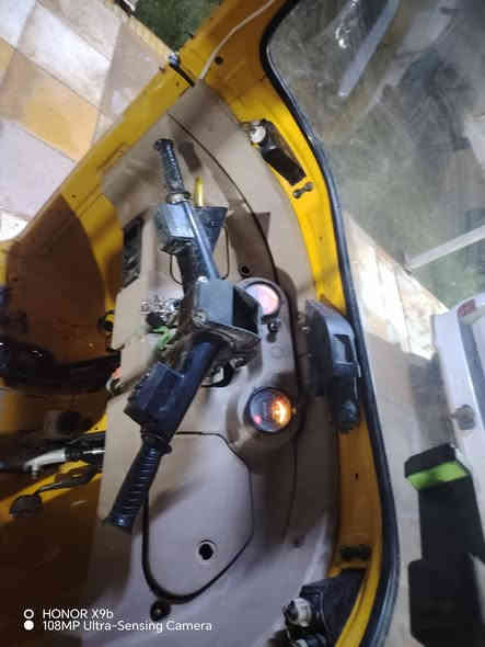 سلام عليكم تكتك موديل 19 كامله للرقم كهربايات شغاله محرك مكفول بيها بس الدوس فقط مكان الحمزه الغربي سعر 5100 وبيها مجال *********** او ***********
