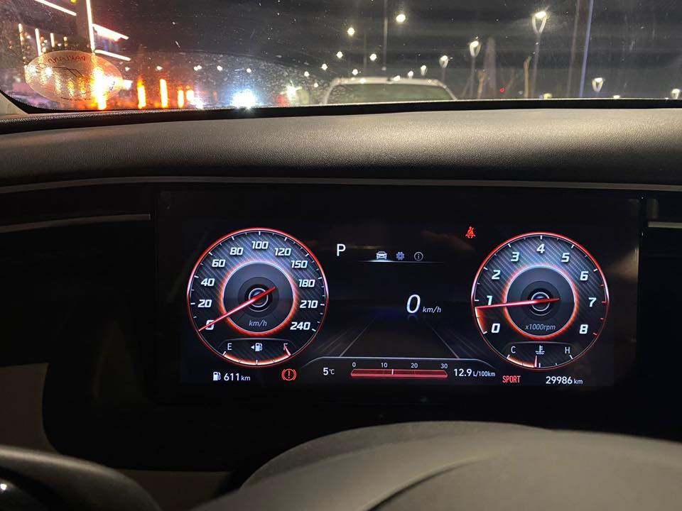 السلام عليكم
للبيع او مراوس بشي اقل 
هونداي توسان خليجي 2024
ماشية 32 الف كيلو
مواصفات فول عدى الفتحة 
- المقاعد الامامية 2 كهرباء
- مثبت سرعه 
- مانع تزحلق 
- بصمه تشغيل ، ابواب بصمه
- تشغيل عن بعد
- تبريد قطعتين امامي- خلفي
- بلوجكتر زوايه ميته مع حركه الستيرن
بيها تغليف كشنات جلد
محرك 2.000 دوش
بيها صبغ بالصندوق بسبب طخه خفيفة موضحة بالسونار،غيرها السيارة مكفولة
السعر 205 ورقة يعني شدتين و5 اوراق
مكان السيارة بغداد-حي الجامعه
***********
