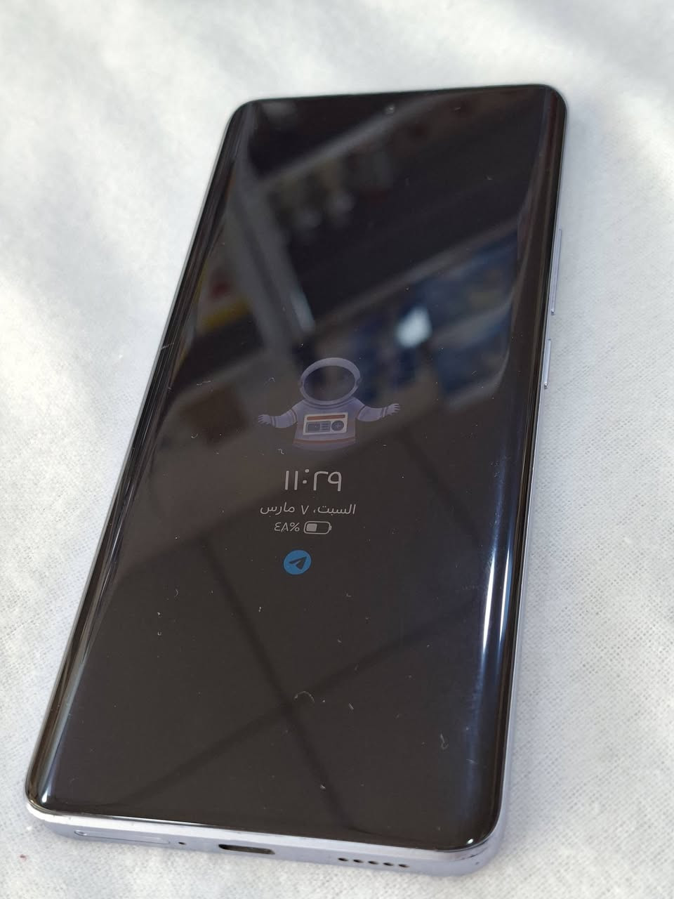 ريدمي نوت 13برو بلس 5G 
ذاكرة 256 لون رصاصي مميز 
كامرة 200 ميكا بكسل 
شحن 120 واط 
سماعات ستيريو 
ملحقات كارتون + الشاحنة اصلية 
مكاني نجف 
التلفون مداخل تصليح ومكفول من كلشي عدا الشخوط بالشاصي بسبب الكَفر 
سعر 320 وبي مجال حك الجية 

متواجد واتساب فقط 
 ***********
