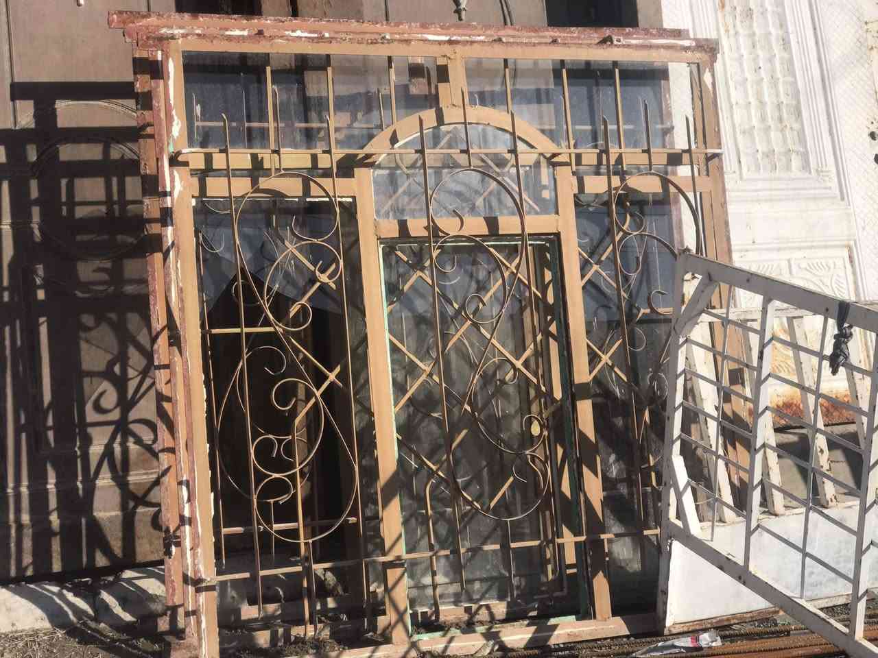 ابواب وشابيك ومحجل وباب حوش مستعمله للبيع
العنوان طريق مستشفى تقاطع شارع القادسية 

‭٠٧٥٠ ٩٠٨ ٦٤٢٨‬
