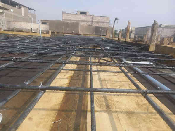 سلام عليكم خلفة بناء طابوق وبلوك متفرغ حاليا اخذ مقطوعة تسليم بيت هيكل  عمل وجميع انواع  الترميم ***********
