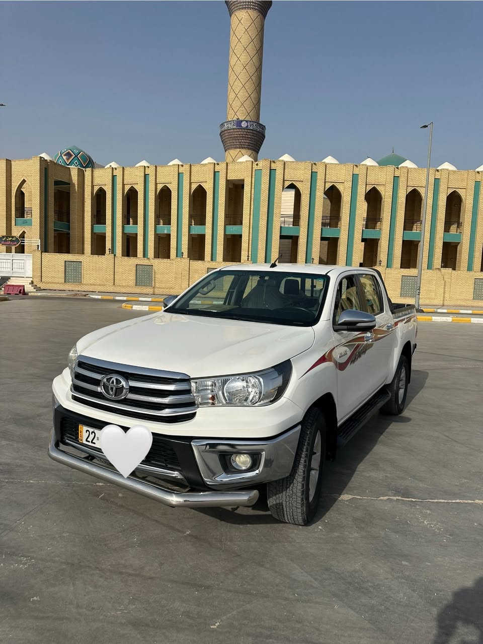 السلام عليكم ورحمة الله وبركاته ... للبيع تويوتا هايلوكس فورويل 4*4 موديل 2017 كويتي كير عادي السيارة مكفولة كفالة عامة من الصبغ والرش والبارد والتكحيل والضربة مواصفات السيارة : (شاشة ، كامرة خلفية ، تحكم استيرن ) سيارة جديدة ونظيفة كلش وبالواقع احلى من الصور ماشية 120 الف رقم اربيل الجديد (انكليزي) مكان السيارة واسط الكوت السعر 258 ورقة وبيها مجال للأستفسار اكثر (‭0774 719 5171‬) واعتذر على الاطالة🌹
