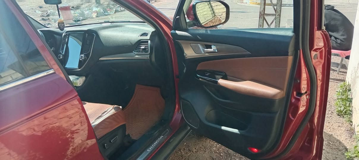 السلام عليكم شباب سيارة شانجان cs95
موديل 2019
مواصفتها
حساسات خلفي أمامي
مري شفت لايت إيل ايدي خلفي أمامي لد نهاري
بانوراما
تبريد ٣ قطعه
سيارة ٧ راكب
كامرة خلفيه
تو ويل
جنطة كهرباء
دخول ذكي
تشغيل عن بعد
تحكم استيرن جهتين
شاشة تاب بلادي احترمت وبدلة سعرها مليون دنيار
كلشي بيها شاشة كافهه تحكمات
محرك ٢٠٠٠ تيربو كير ومحرك خير من الله
بيضه ضربة خفيفة باجاملغ أمامي وشخط باب سايق
وصبغ باب خلف سايق
سعر ١٤٣ ورقة وبيه مجال للطيبين
مكان سيارة بغداد حي عامل ***********
