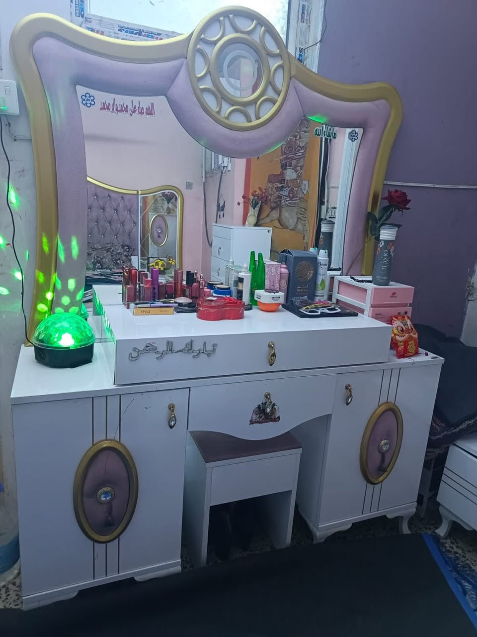 سلام عليكم غرفه تركيه 7قطه نضيفه جدآ السعر 500وبيها مجال مڪاني بغداد شاࢪع فلسطين الرقم *********** متواجد اتصال واتس
