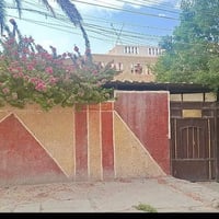 بيت للبيع  طابق واحد  مساحة ٢٠٠  بناء قديم (عكادة ) الحسينية  الخمستال...