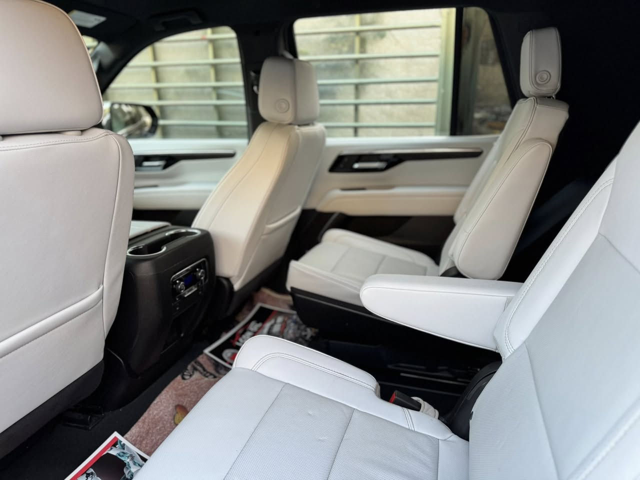 سلام عليكم  تاهو  شوفرليت موديل 2025 بريمر وارد امريكي كتاب شهداء ماشية 8 الف ميل  رقم بغداد دخول جديد لمعرفة السعر والتفاصيل الباقية الاتصال على الرقم ***********
